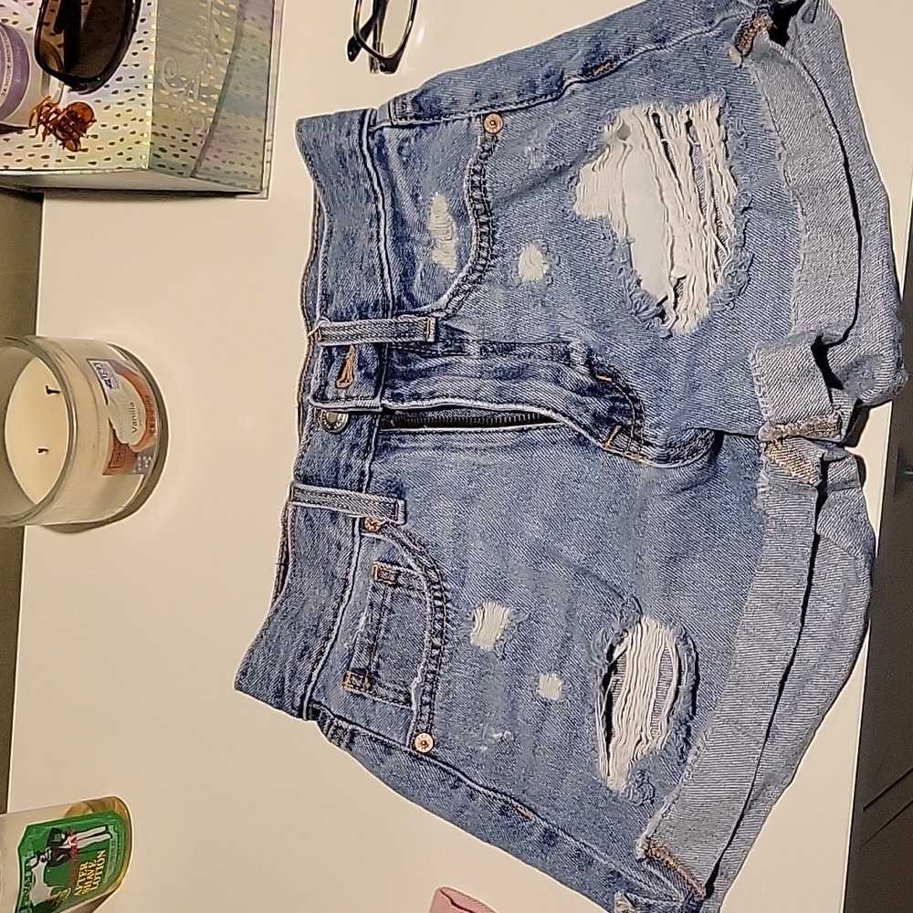 Areo Mom short